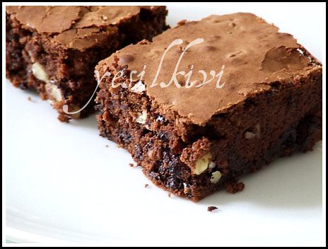 Çift Çikolatalı Brownie tarifi