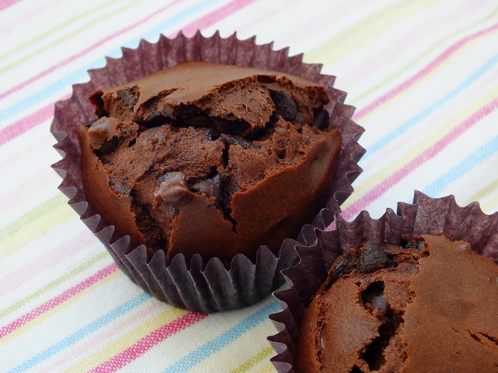 Damla Çikolatalı Muffin tarifi