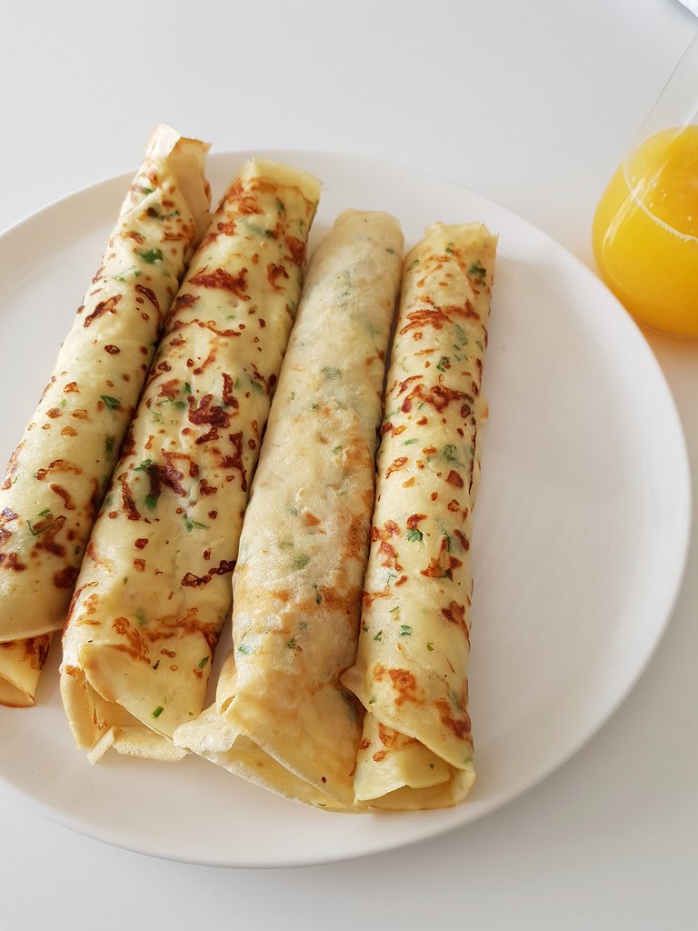 Peynirli & Otlu Krep tarifi